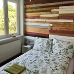 Designer Feszek Lägenhet *