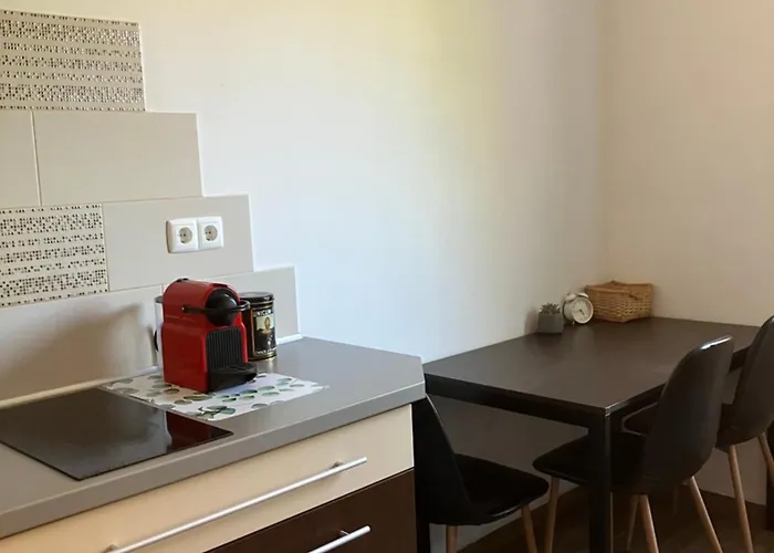Designer Feszek